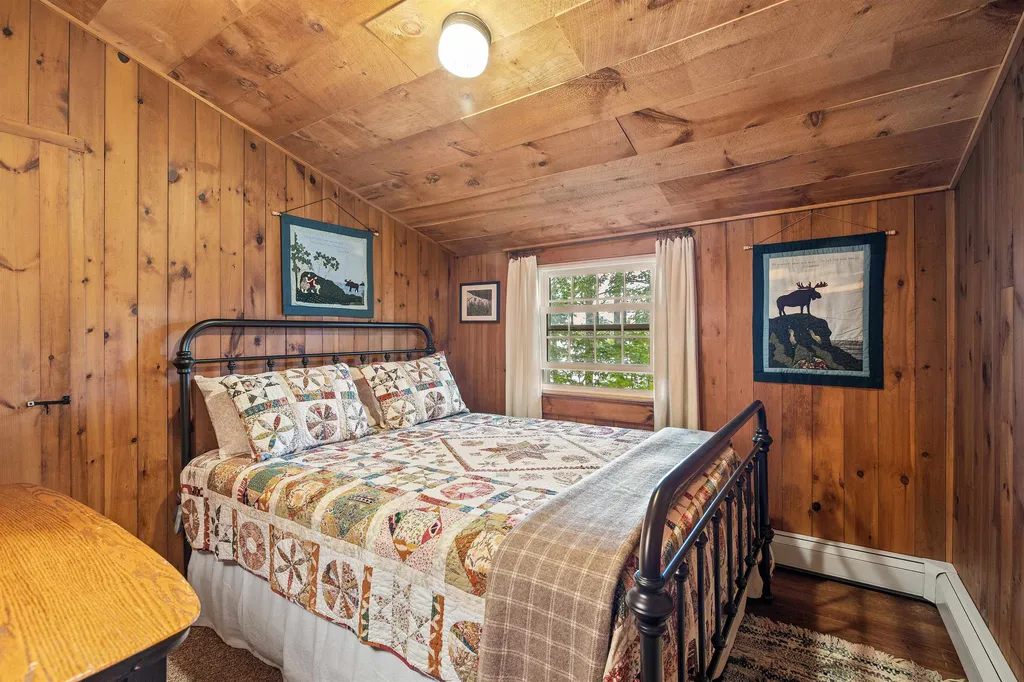 251 & 251a North Road Deerfield NH 03037