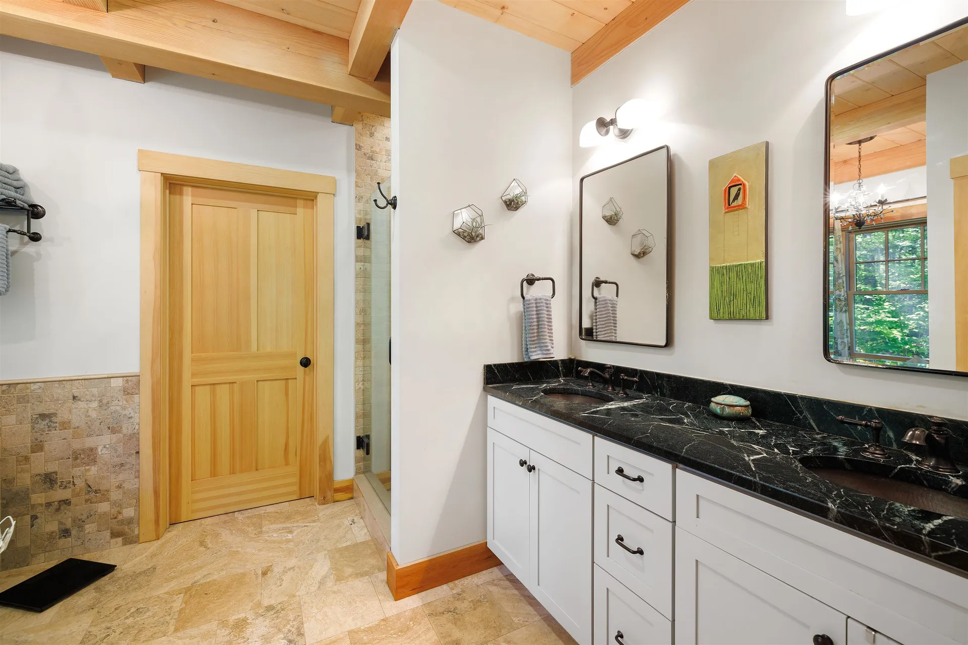 251 & 251a North Road Deerfield NH 03037