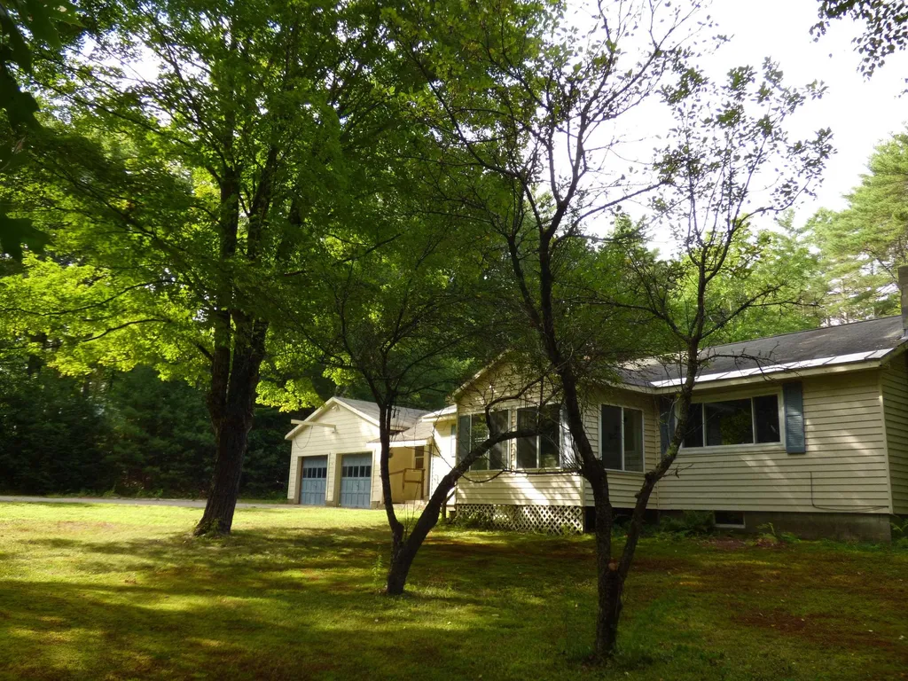 24 Chase Road Meredith NH 03253