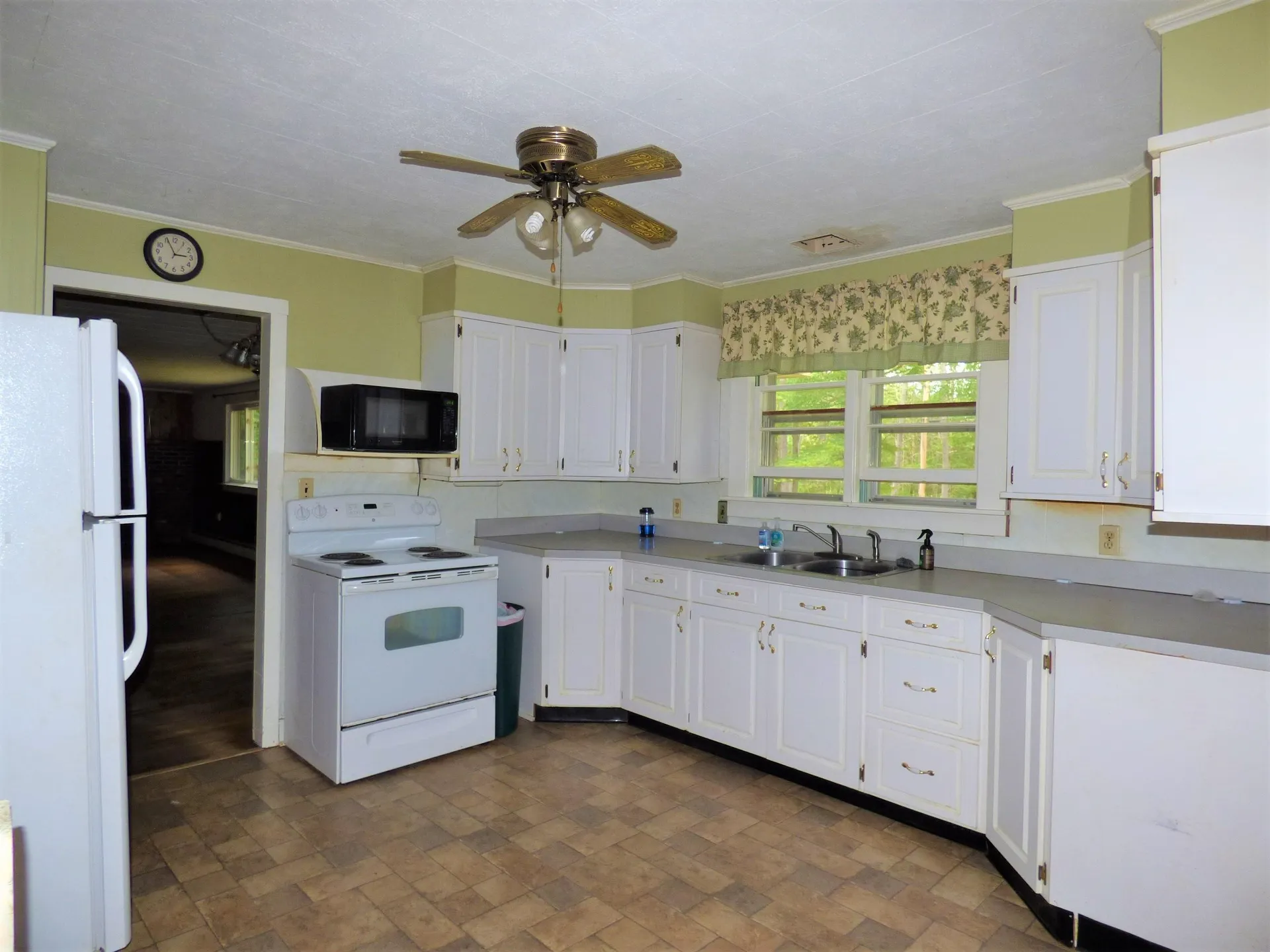 24 Chase Road Meredith NH 03253