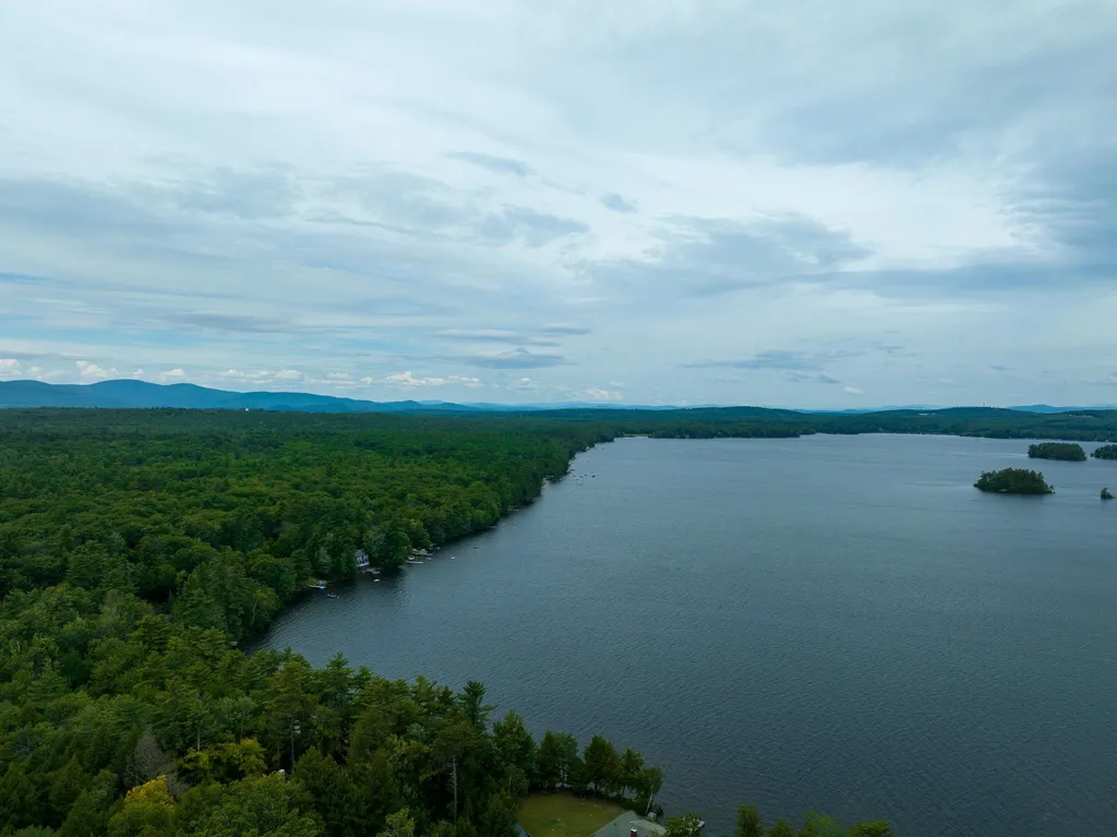 38 Island View Road Wolfeboro NH 03894