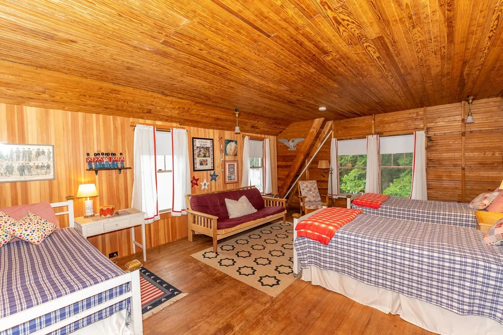 38 Island View Road Wolfeboro NH 03894