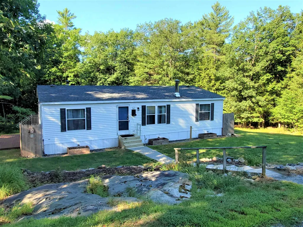 21 Shaker Boulevard Enfield NH 03748