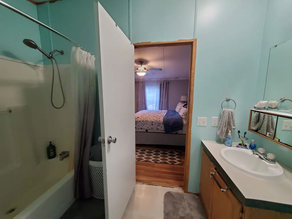 21 Shaker Boulevard Enfield NH 03748
