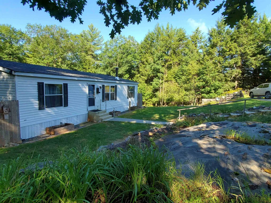 21 Shaker Boulevard Enfield NH 03748