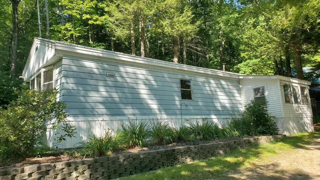 446 Daniel Webster Highway Meredith NH 03253