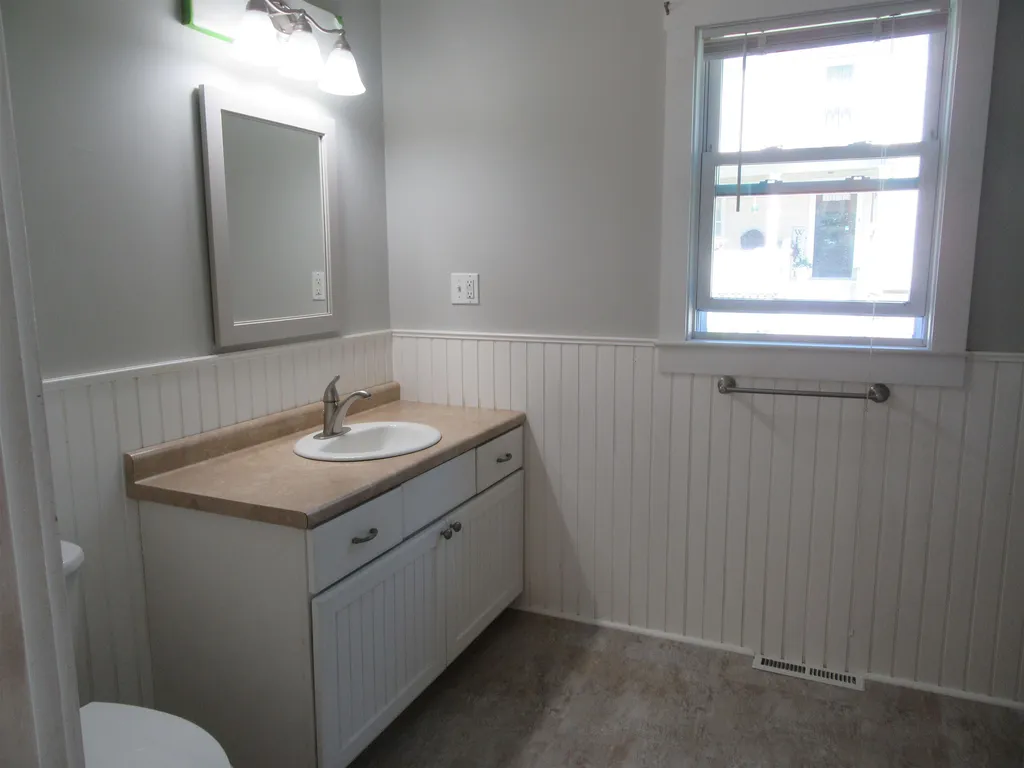 229 Elm Street Laconia NH 03246