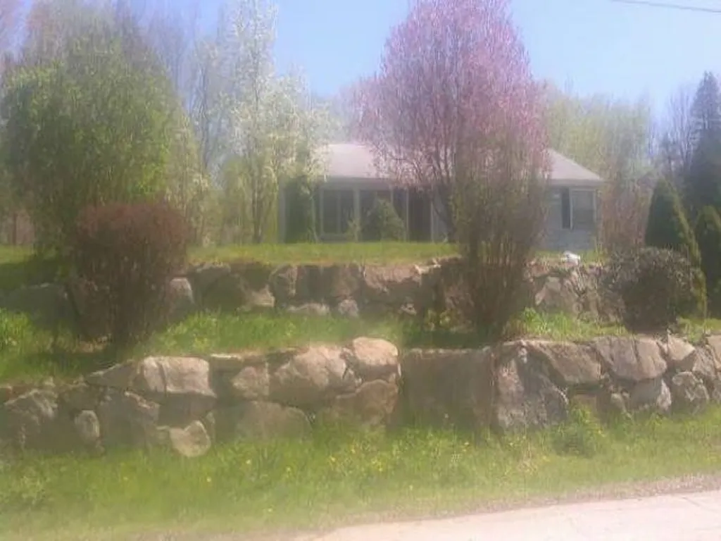 14 Glenridge Way Gilford NH 03249