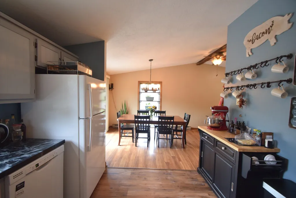 27 Maxwell Drive Derry NH 03038