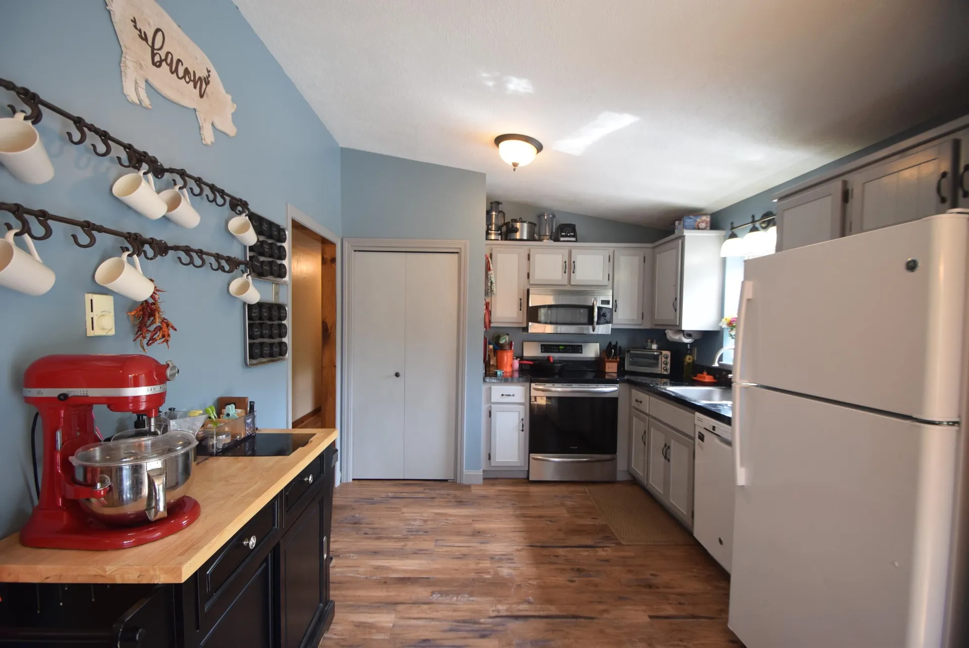 27 Maxwell Drive Derry NH 03038
