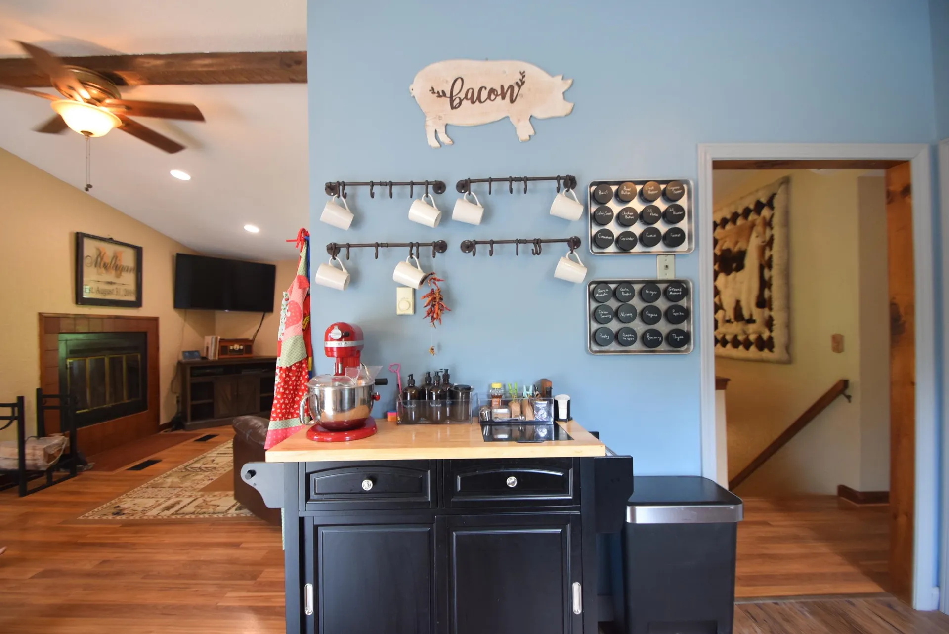 27 Maxwell Drive Derry NH 03038