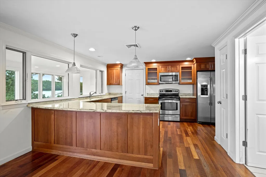 165 Spur Road Dover NH 03820
