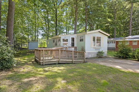 9 Sargents Place Gilford NH 03249