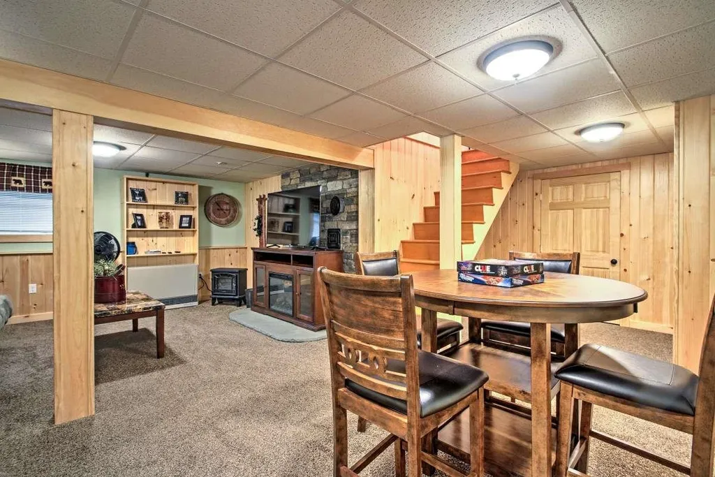 5 Vernon Drive Haverhill NH 03785