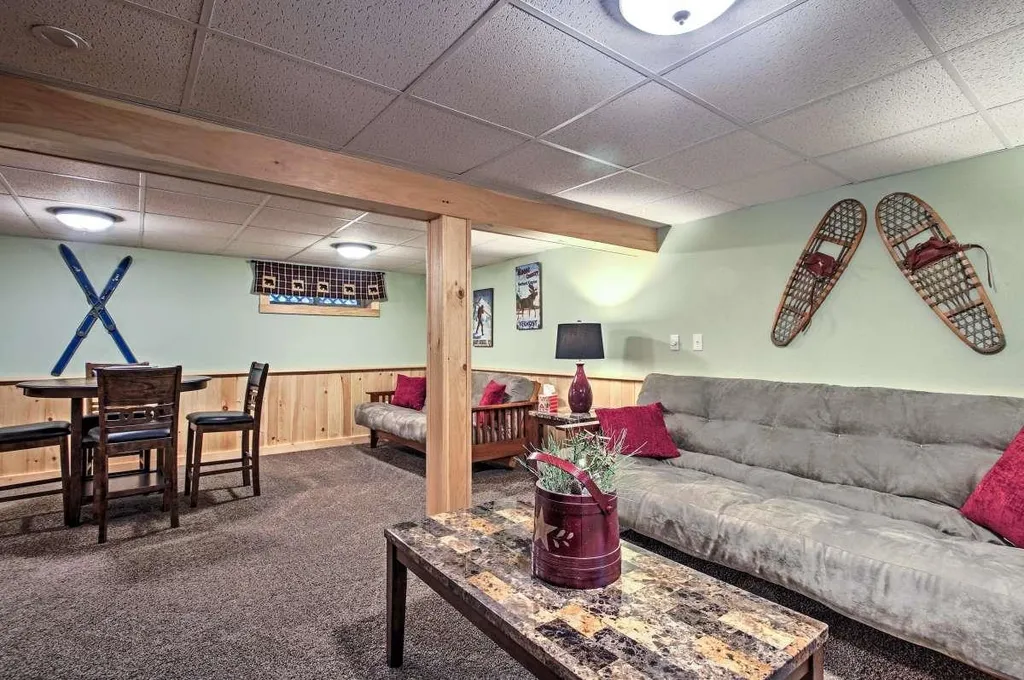 5 Vernon Drive Haverhill NH 03785