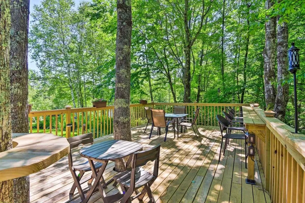 5 Vernon Drive Haverhill NH 03785