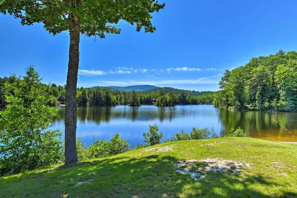 5 Vernon Drive Haverhill NH 03785