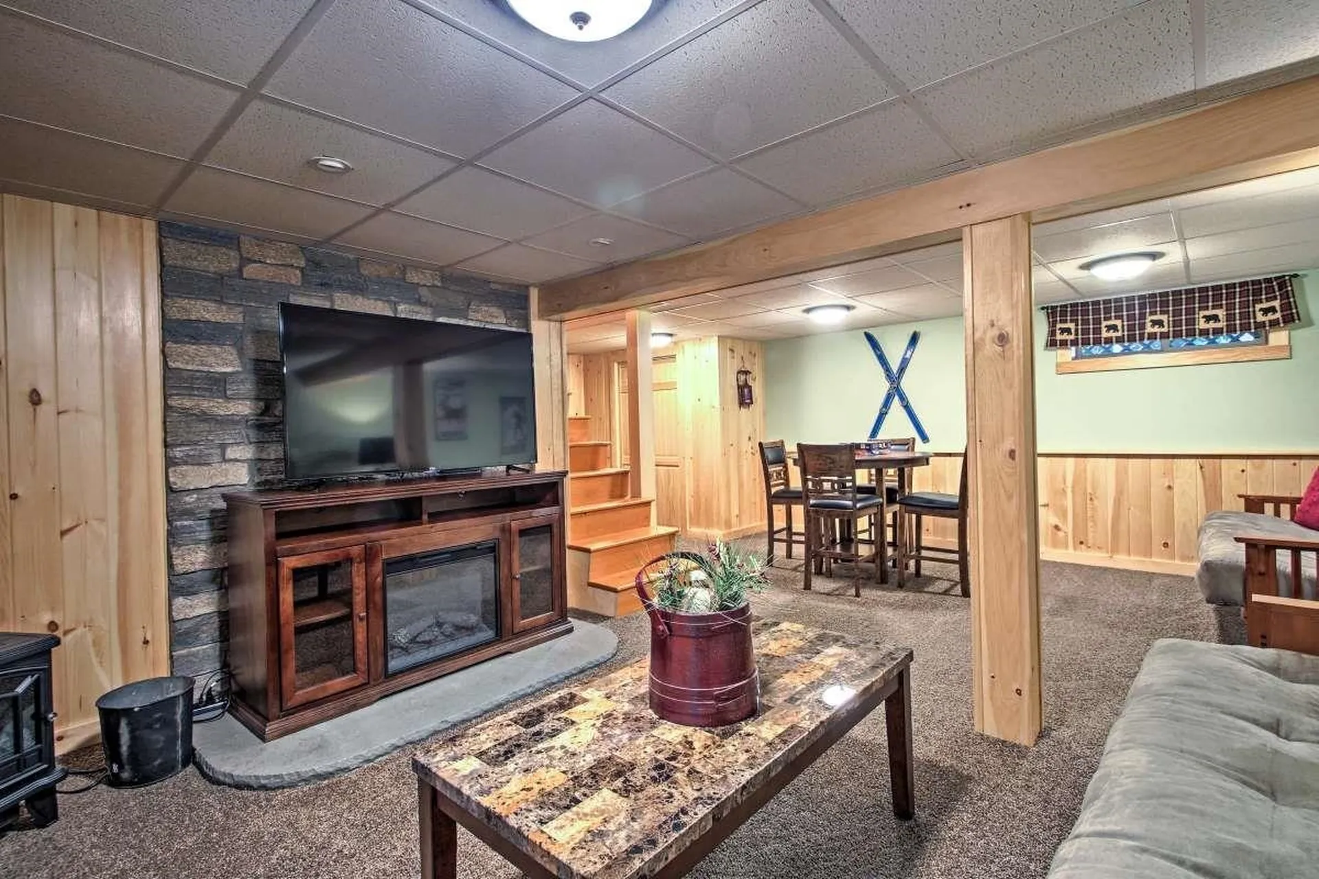 5 Vernon Drive Haverhill NH 03785
