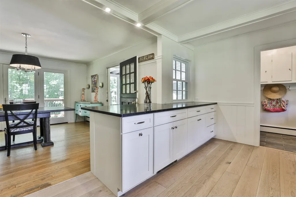 6 Columbus Avenue Concord NH 03301