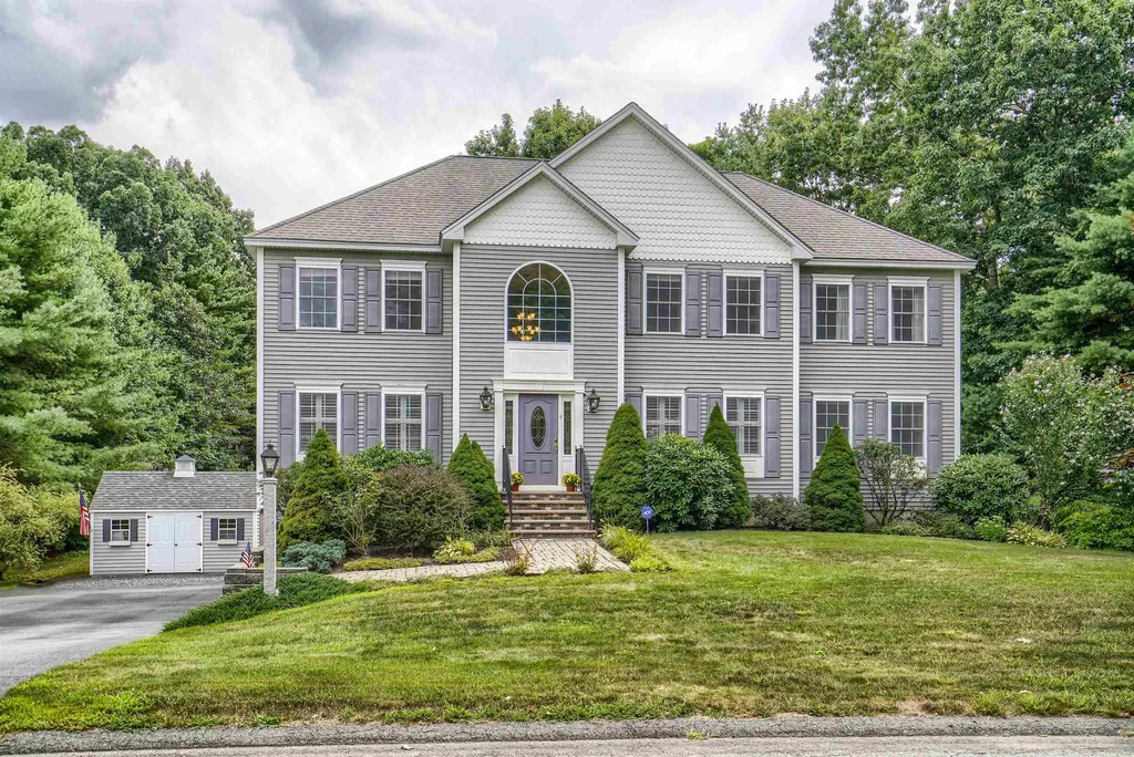 7 Surrey Lane Salem NH 03079