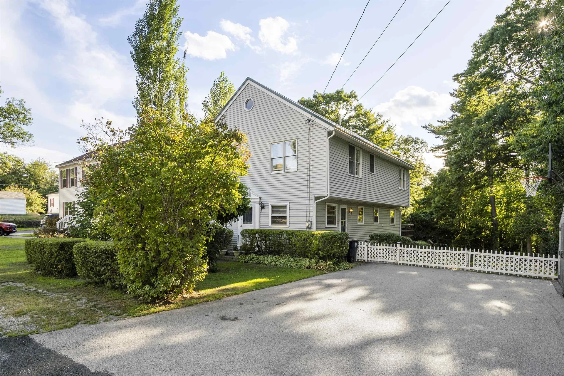 14 Metropolitan Avenue Nashua NH 03064