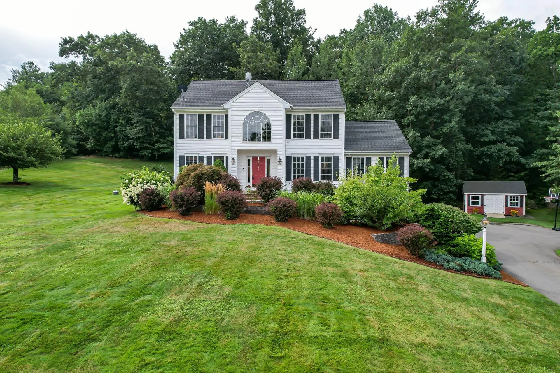 241 Arlene Drive Pelham NH 03076