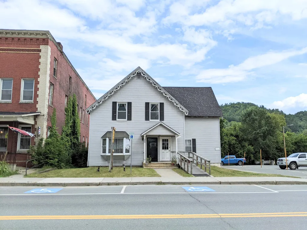 542 Railroad Street St. Johnsbury VT 05819