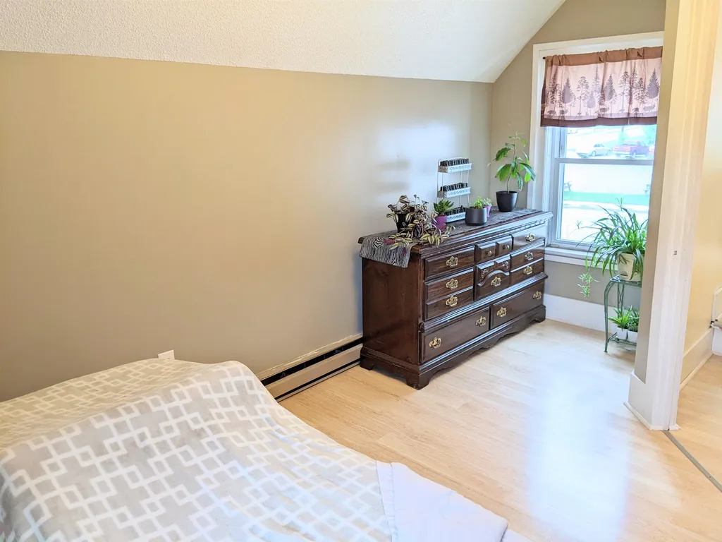 542 Railroad Street St. Johnsbury VT 05819