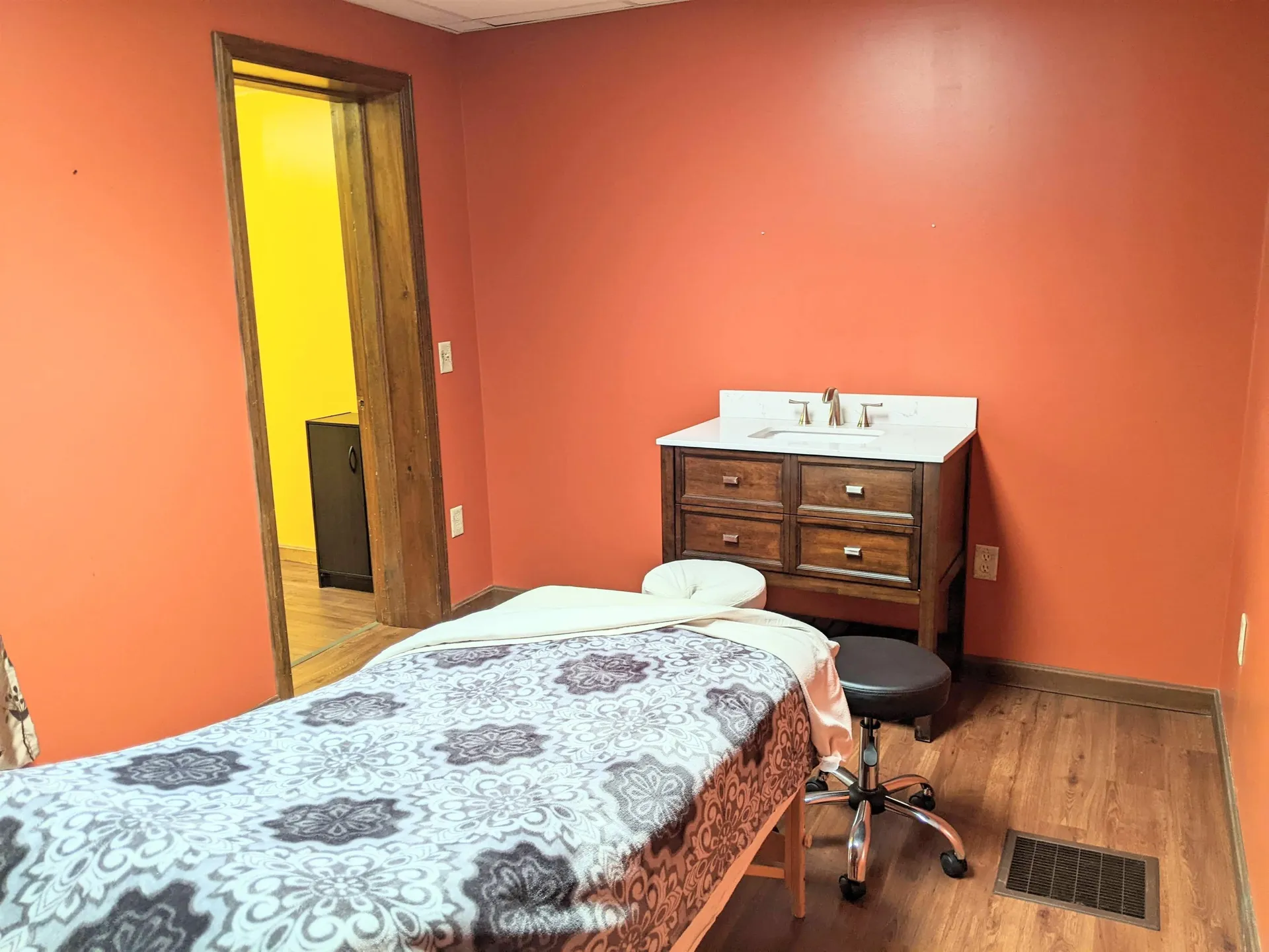 542 Railroad Street St. Johnsbury VT 05819