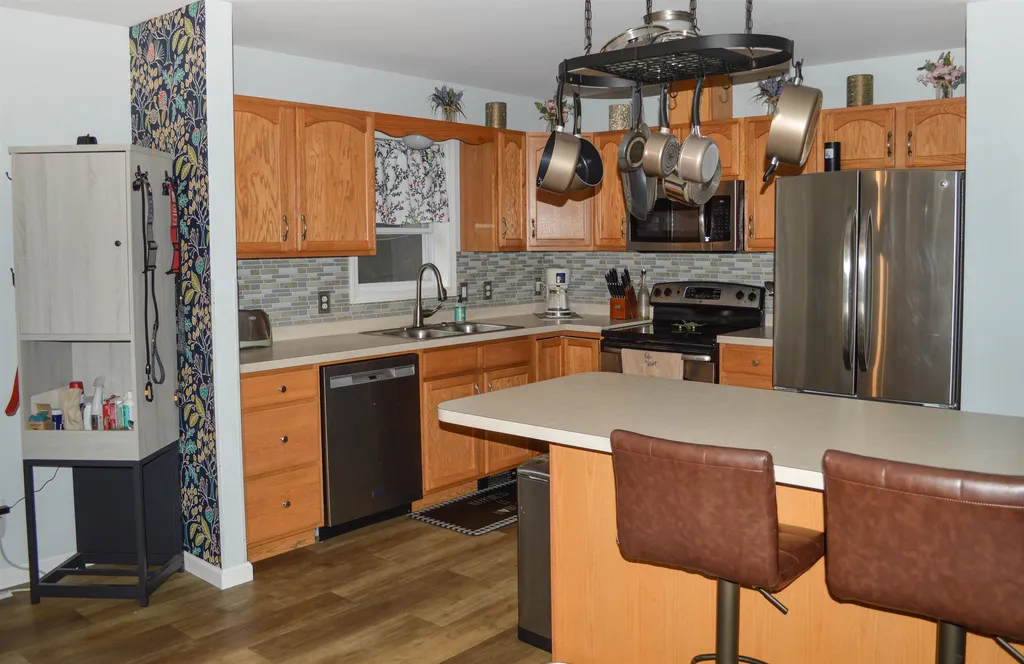 73 South Road Swanzey NH 03446