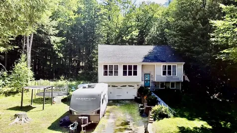 39 Spring Street Hillsborough NH 03244