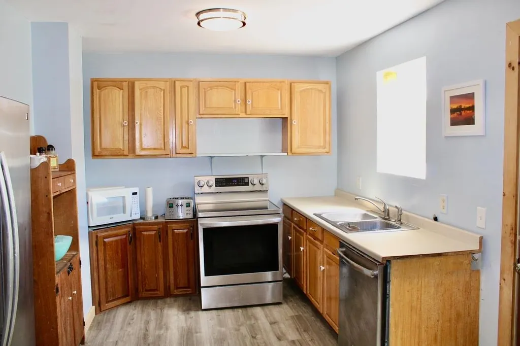 127 Thomas Drive Bristol VT 05443