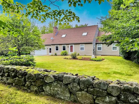 237 Tracy Road New London NH 03257