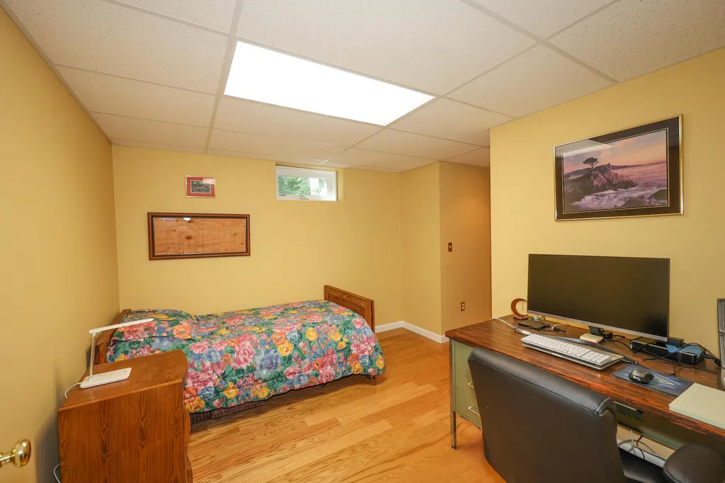 7 Cole Road Derry NH 03038