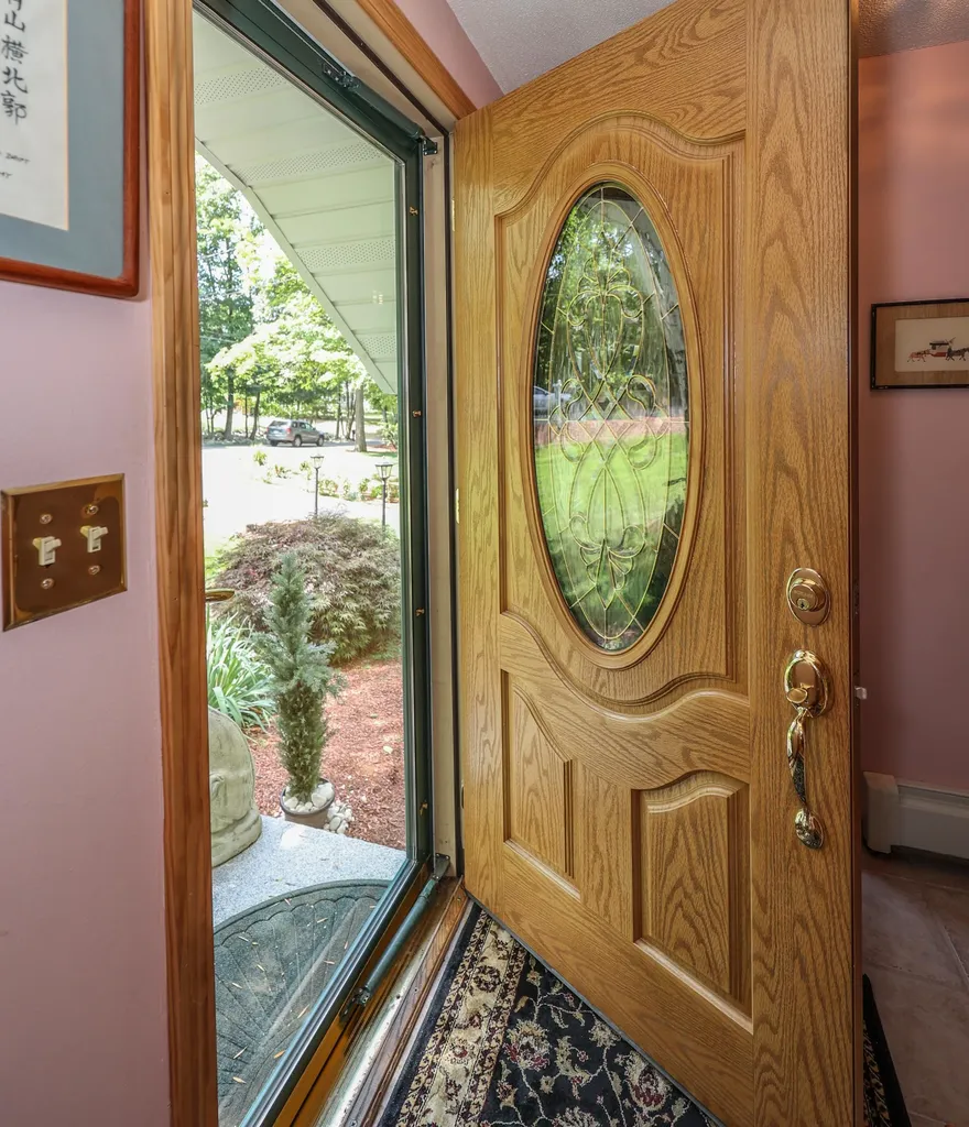 7 Cole Road Derry NH 03038