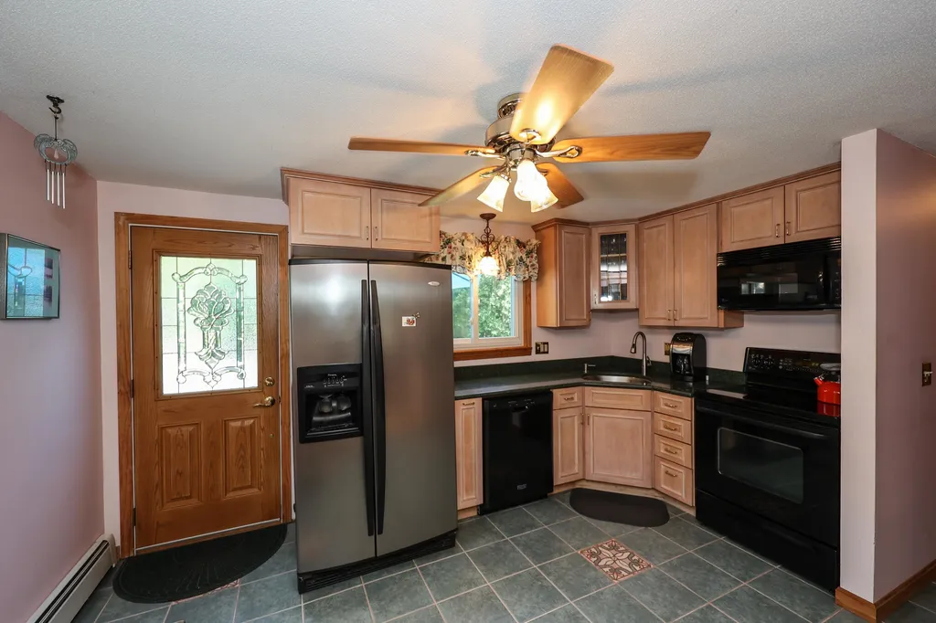 7 Cole Road Derry NH 03038