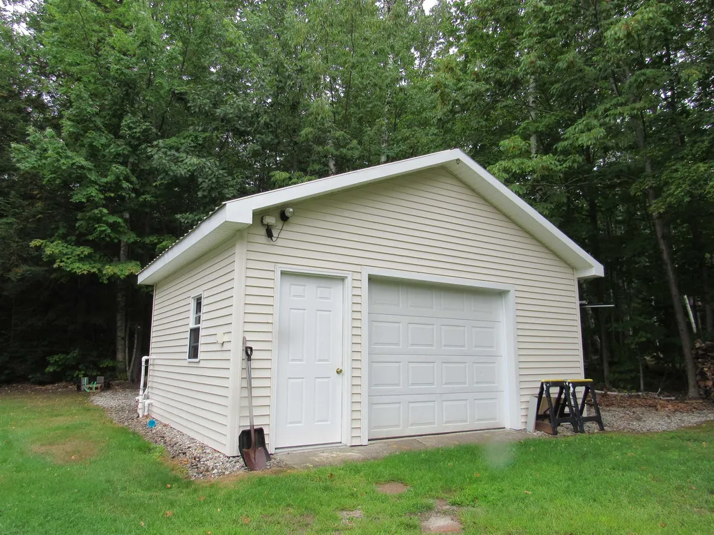 20 Power House Acres Road Shelburne NH 03581