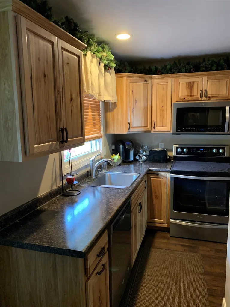 12 Sugar Tree Lane Essex VT 05452