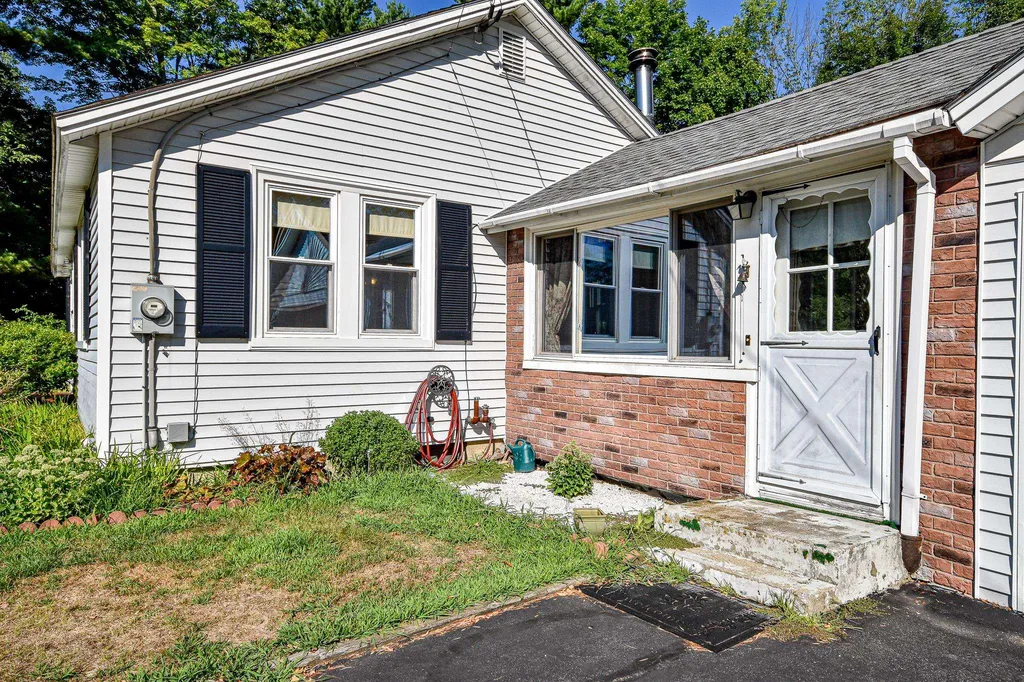 395 Salmon Falls Road Rochester NH 03868