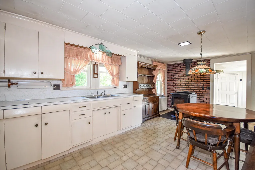 395 Salmon Falls Road Rochester NH 03868