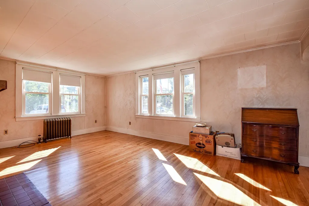 395 Salmon Falls Road Rochester NH 03868