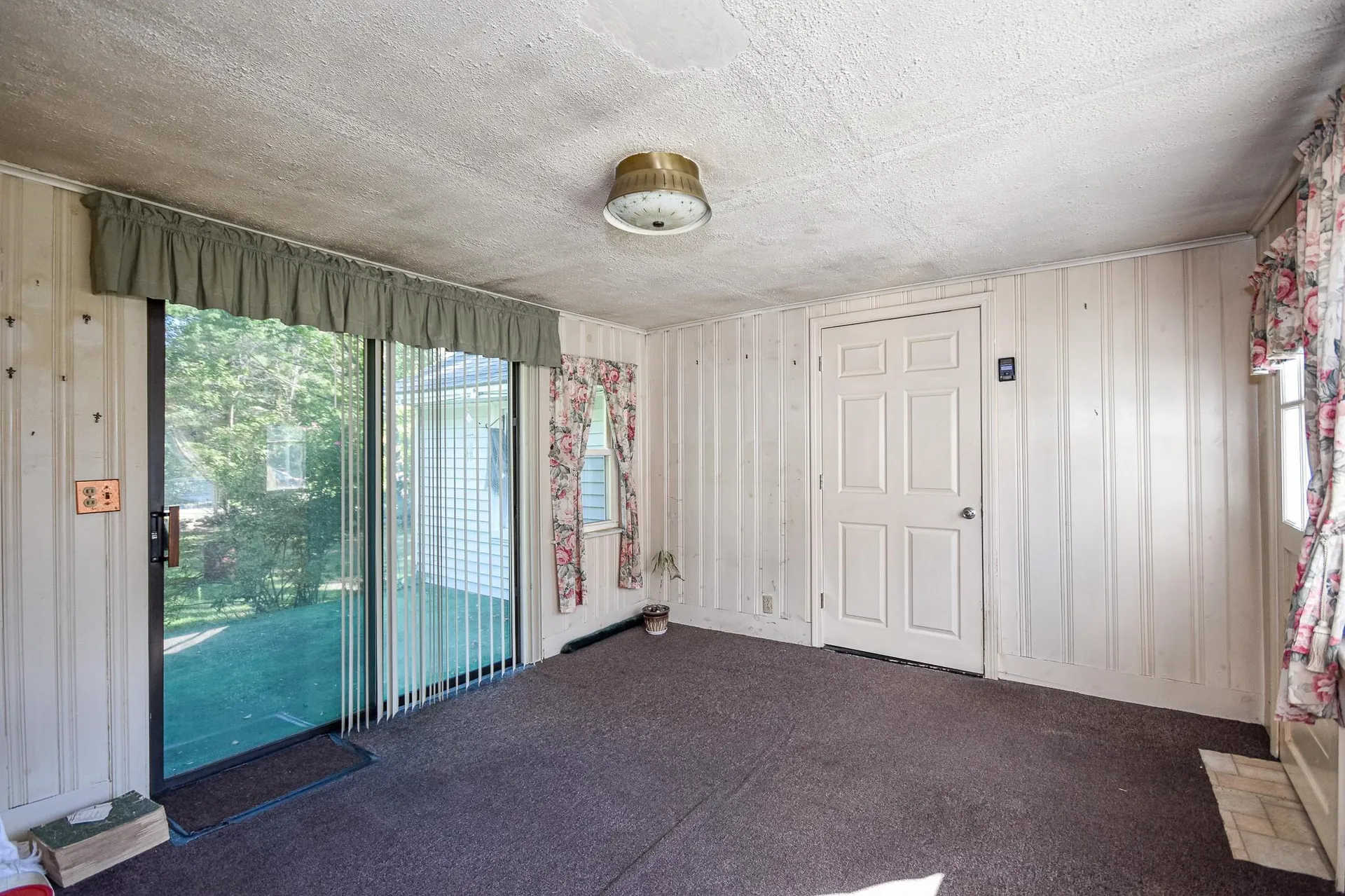 395 Salmon Falls Road Rochester NH 03868