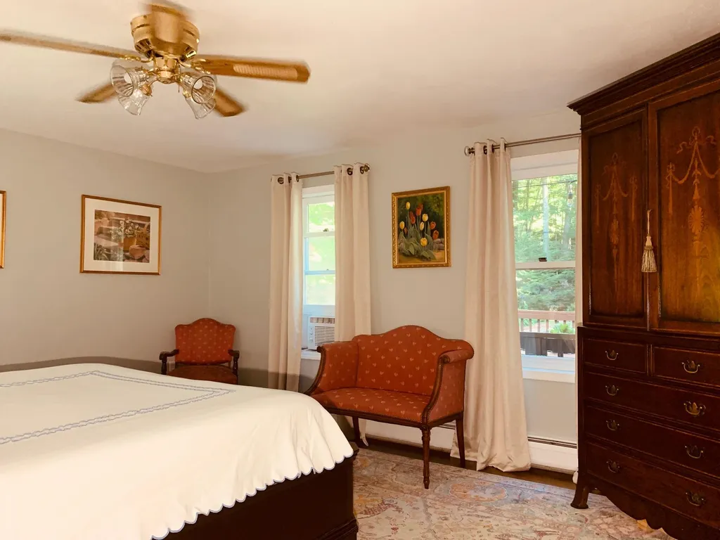 131 Amherst Street Amherst NH 03031