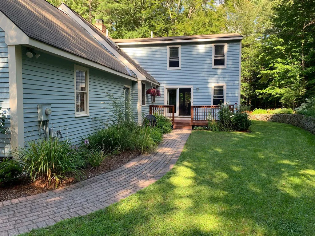 131 Amherst Street Amherst NH 03031