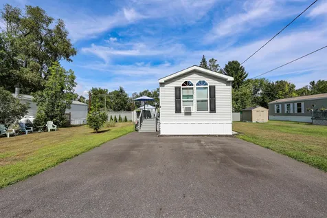 6 Mckee Drive Concord NH 03301