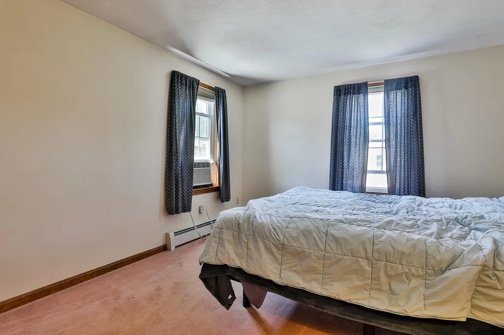 10 Donmac Drive Derry NH 03038