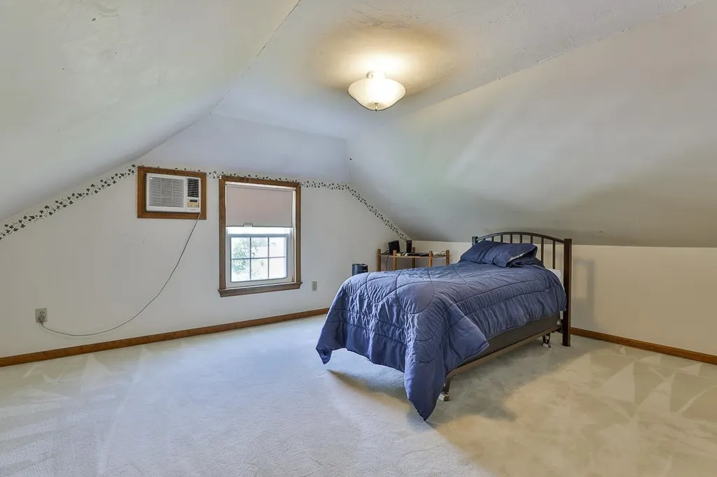 10 Donmac Drive Derry NH 03038