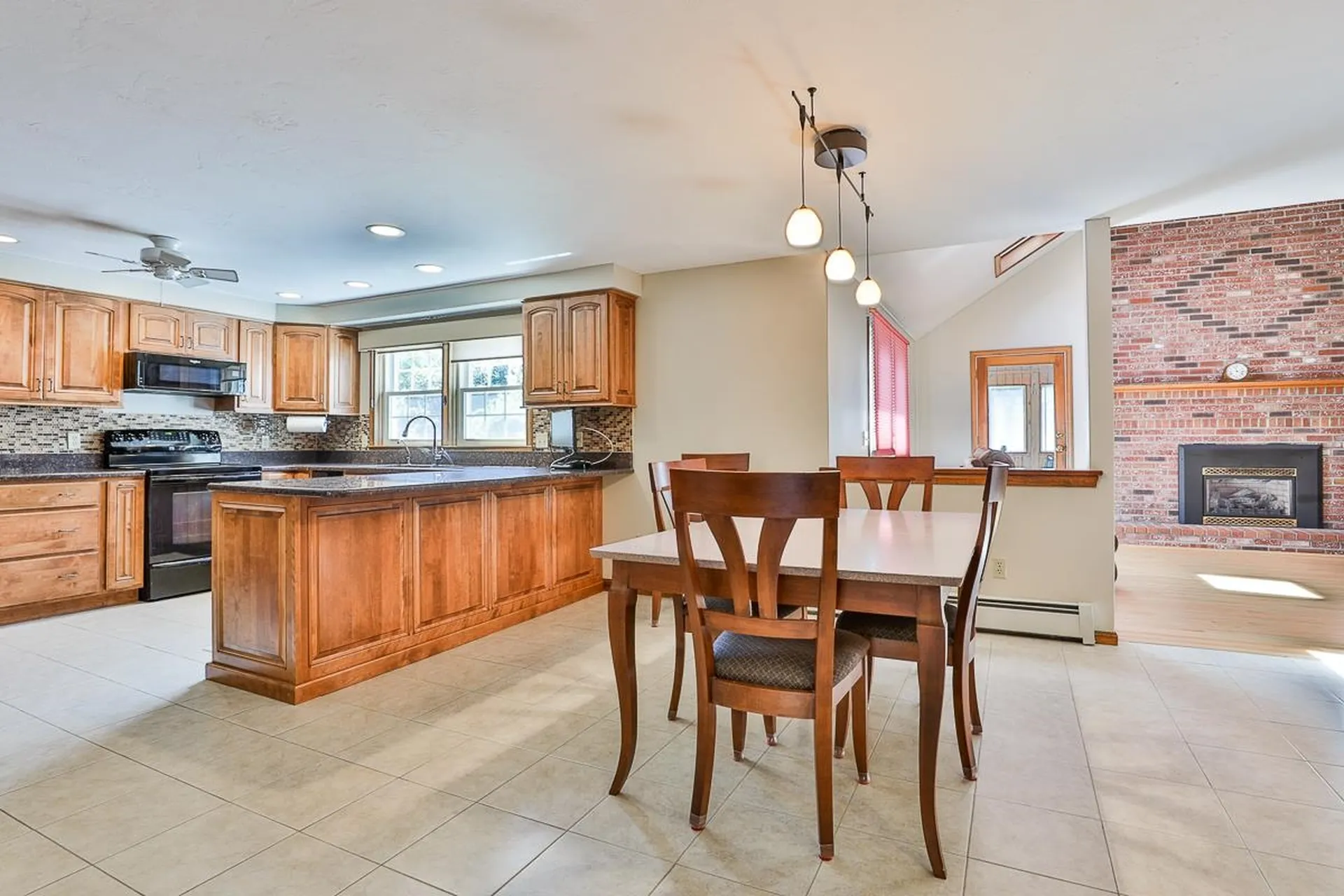 10 Donmac Drive Derry NH 03038