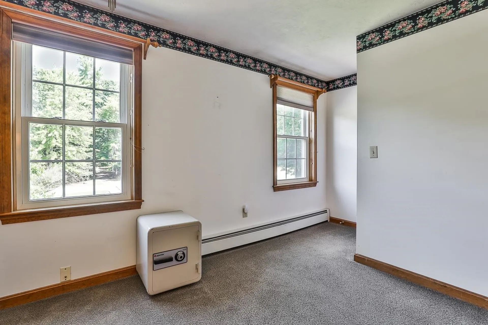 10 Donmac Drive Derry NH 03038