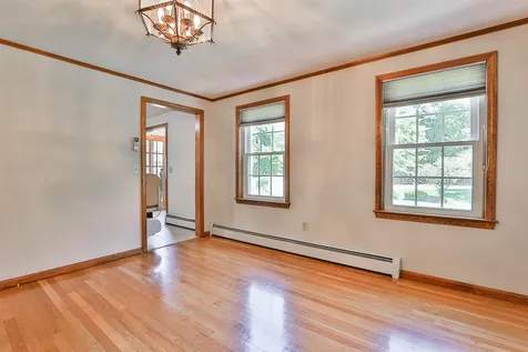 10 Donmac Drive Derry NH 03038